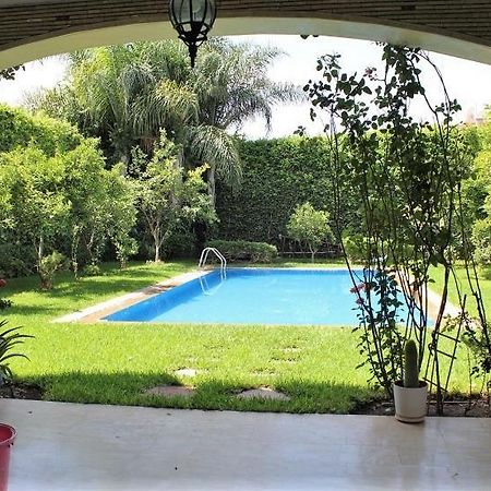 Magnifique Villa Avec Piscine Chauffee Que Pour Famille Marrakesz Zewnętrze zdjęcie